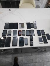 Lote de 24 telefones celulares e 1 iPod (não testado - para peças) comprar usado  Enviando para Brazil