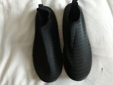 Adult beach shoes for sale  SWANSEA