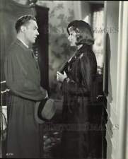 Foto de imprensa 1946 Charles Boyer e Ingrid Bergman em cena de "Gaslight" comprar usado  Enviando para Brazil