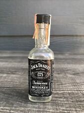 Jack Daniels en miniatura vintage número antiguo Botella de 7 whisky 1/10 pinta con tapa, salida de impuestos segunda mano  Embacar hacia Argentina