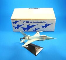 Precise Models Inc. General Dynamics USAF F-16A camuflagem azul celeste com caixa original, usado comprar usado  Enviando para Brazil