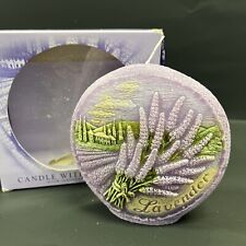 Usado, Vela fragrância cera lavanda decorada à mão 1 pavio 5” em forma de disco 44 horas na caixa comprar usado  Enviando para Brazil