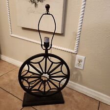 Abajur de cabeceira de mesa roda de metal bronze rústico celeiro de cerâmica RARO comprar usado  Enviando para Brazil