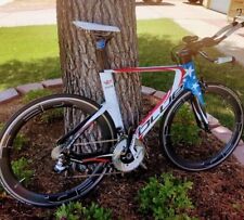 Bicicleta de Triatlón Tríada Azul Edición Especial, Hed Clincher (Rendimiento Zipp 404), segunda mano  Embacar hacia Argentina