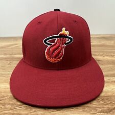 Sombrero Miami Heat NBA Talla 6 7/8 Mitchell & Ness Ajustado Equipo Madera Dura Clásicos Gorra segunda mano  Embacar hacia Argentina