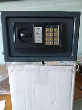 Electronic safe for sale  PORTSMOUTH