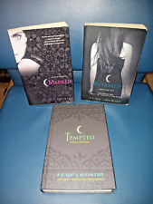 House of Night Books 1, 2 e 6: capa dura marcada, traída, tentada comprar usado  Enviando para Brazil