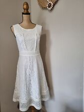 Superbe robe blanche d'occasion  Hergnies