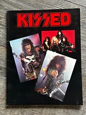 Livro de fotos beijado KISS Canadá 1992 Gene Simmons Paul Stanley Eric Carr Revenge comprar usado  Enviando para Brazil