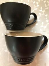 Le creuset a pair of grand cappuccino mugs 400ml. in black matt / beige for sale  Shipping to South Africa