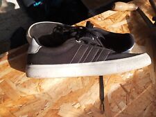 Chaussures adidas d'occasion  Airvault