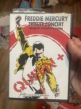 The Freddie Mercury Tribute Concert (2002, Conjunto de 2 DVDs, Especial 10º Aniversário) comprar usado  Enviando para Brazil
