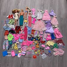 Usado, Enorme Lote de Ropa y Accesorios de Muñecas Barbie Ken Retro Vintage segunda mano  Embacar hacia Argentina