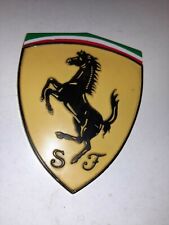 Ferrari plastic badge usato  Italia