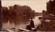 Femme barque rivière d'occasion  Pagny-sur-Moselle