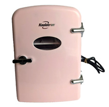 Refrigerador Koolatron KRTO4-P retrô mini termoelétrico 4L/6 lata rosa 9,5x10", usado comprar usado  Enviando para Brazil