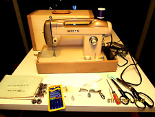 White sewing machine for sale  Shipping to Ireland