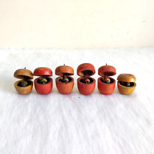 De colección Manzana de madera Fruta Oculto Insecto en Movimiento Interior Accesorios aterradores 6 piezas Juguete52 segunda mano  Embacar hacia Argentina