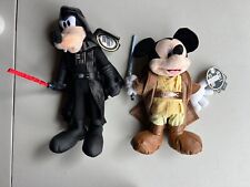 Muñeca de peluche Disney Mickey Mouse Jedi Star Wars y Darth Vader Goofy original segunda mano  Embacar hacia Argentina