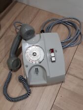 Vintage téléphone ancien d'occasion  Landrecies
