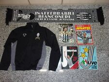 Juventus calcio, sciarpa, maglia, 3 riviste, libro, fototifo ultras, adesivo usato  Italia