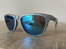 Oakey frogskin sunglasses for sale  EXETER