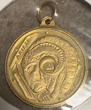 Medaglia dorata medaglietta usato  Zenevredo