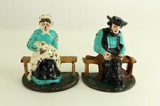 = Conjunto antigo de suportes de livros de ferro fundido Amish People homem e mulher sentado em um banco , usado comprar usado  Enviando para Brazil