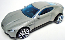 2015 Hot Wheels Aston Martin DB10 JAMES BOND PRATA 1:64 FUNDIDO 2 5/8" CARRO comprar usado  Enviando para Brazil