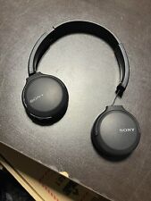 Usado, Fones de ouvido Sony - Ambas as orelhas funcionam bem, apenas uma esquerda está desconectada do corpo comprar usado  Enviando para Brazil