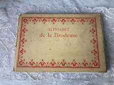 Livre alphabet brodeuse d'occasion  Coulounieix-Chamiers