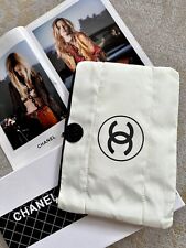 Używany, Chanel Makeup Beauty Kosmetyczka Torba kulturalna L Biała Czarna Logo na sprzedaż  Wysyłka do Poland
