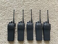 Motorola XTS1500 H66QDC9PW5BN UHF R1 total de cinco radios segunda mano  Embacar hacia Mexico