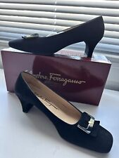 Zapatos de salón Salvatore Ferragamo vintage gamuza negra 8,5 C segunda mano  Embacar hacia Argentina