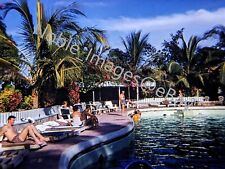 Escena de piscina de hotel Florida Kodachrome rojo 1955 extensión 35 mm segunda mano  Embacar hacia Argentina