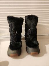 ulu boots for sale  Rockford