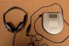 Reproductor de CD personal Sony Discman ESP2 D-E555 y auriculares con cancelación de ruido MDR-NC5 segunda mano  Embacar hacia Argentina