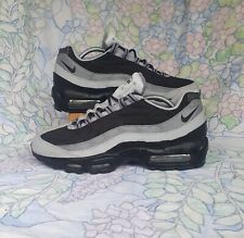 UK 9 - Nike Air Max 95 Essential Wolf Szare Trampki Buty męskie Bieganie Siłownia na sprzedaż  Wysyłka do Poland