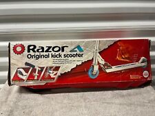 NOVO Razor S Kick Scooter - Cromado/Roxo, Leve, Dobrável, Estrutura de Alumínio comprar usado  Enviando para Brazil