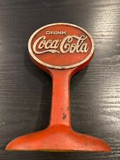 Porta Coca Cola batente metal ferro fundido 9+ polegadas pátina refrigerante cerveja colecionador PRESENTE comprar usado  Enviando para Brazil