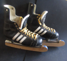 Ancienne paire patins d'occasion  Mussidan