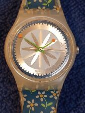 Relógio Swatch feminino mostrador tom prata pulseira floral azul comprar usado  Enviando para Brazil