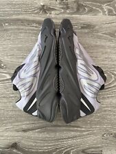Zapatos reflectantes Yeezy Boost 700 MNVN "Geode" para hombre talla M6.5/W8 negro lila segunda mano  Embacar hacia Mexico