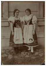 Jeunes femmes costumes d'occasion  Pagny-sur-Moselle