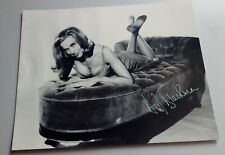 Honor blackman autograph d'occasion  Expédié en Belgium