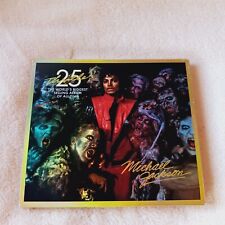 Usado, Michael Jackson Thriller capa zumbi CD DVD conjunto 25º aniversário livreto  comprar usado  Enviando para Brazil