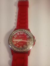 Relógio feminino Genebra, nova bateria, pulseira de borracha vermelha comprar usado  Enviando para Brazil