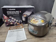Usado, Panela e aquecedor de arroz Zojirushi NP-NWC18 aquecimento por indução de pressão 10 xícaras comprar usado  Enviando para Brazil