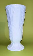 Vaso de flores Wedgwood Countryware grande trompete branco folha de repolho inglês comprar usado  Enviando para Brazil