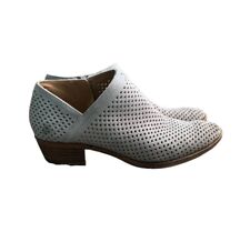 Lucky Brand Beige Perforated Ankle Boots Size 7.5 Boho Low Heel Tan Cream for sale  Shipping to South Africa